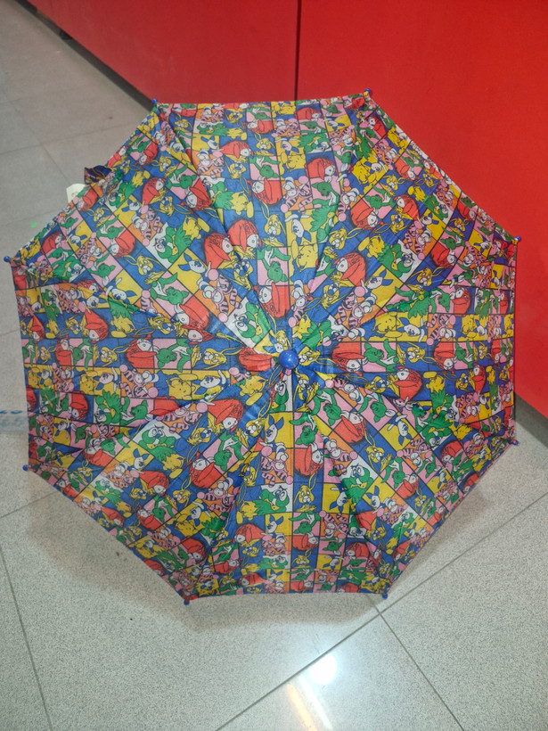 چتر پچه گانه سوت دار عکس دار تنوع بالا دسته و دکمه فلزی
