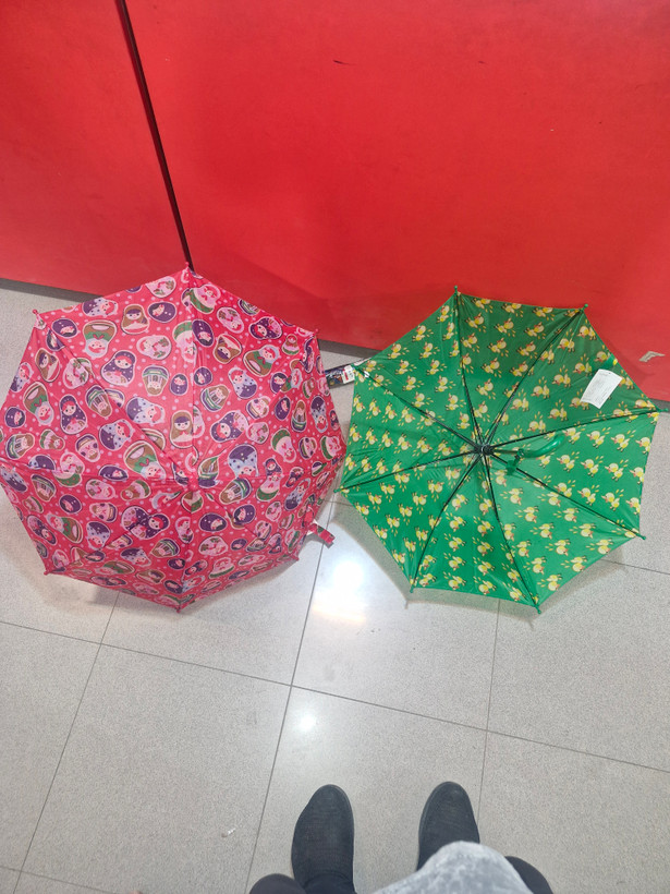 چتر پچه گانه سوت دار عکس دار تنوع بالا دسته و دکمه فلزی